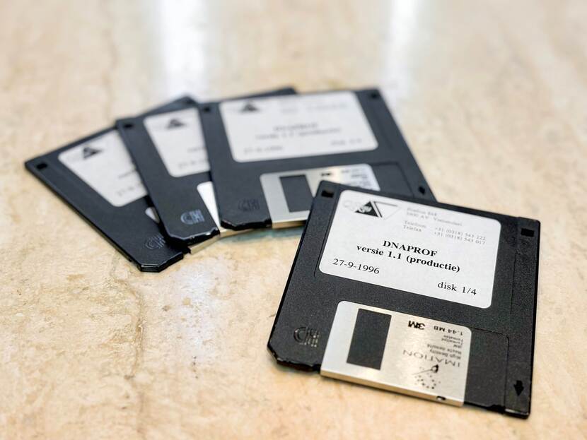 De allereerste DNA-databank stond op vier floppy diskettes